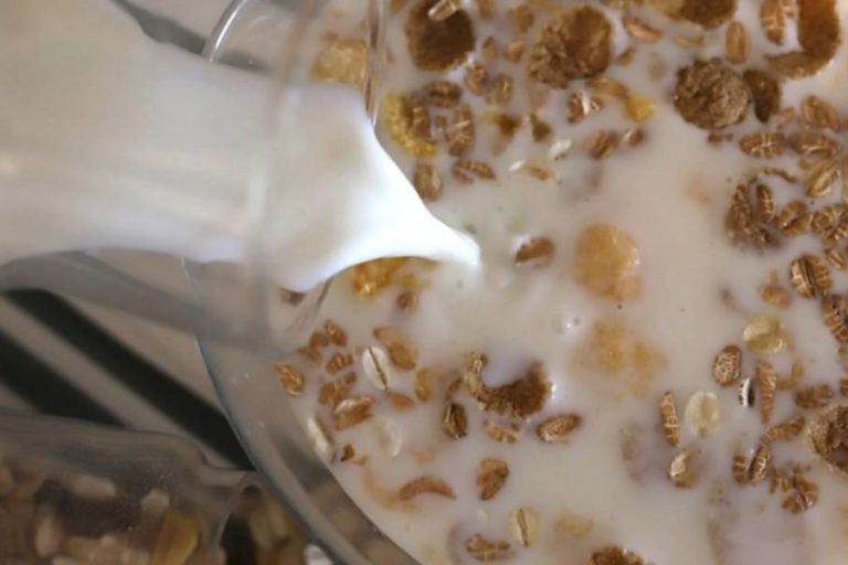 La relación entre la leche de avena y la tiroides