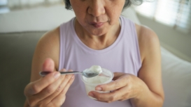 Las bacterias del yogur: cuáles son y cómo benefician a tu salud