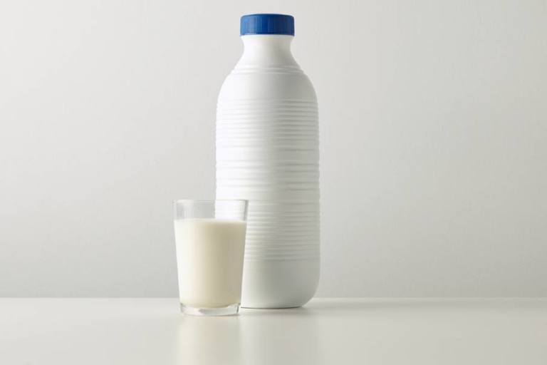 Botella de leche.
