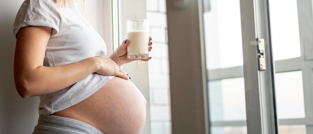 ¿Es importante consumir leche durante el embarazo? ¿Es importante consumir leche durante el embarazo?