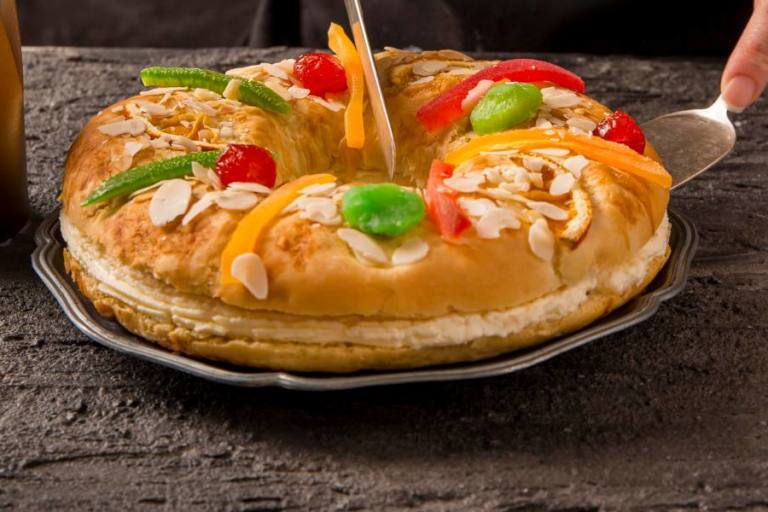 Roscón de Reyes con nata.