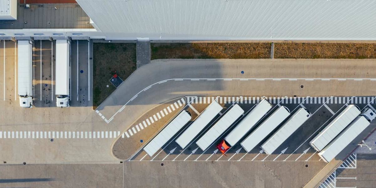 La actividad de la industria láctea, paralizada por la huelga de transportes