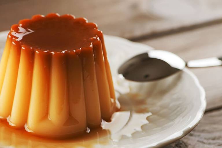 Flan de sabor vainilla.