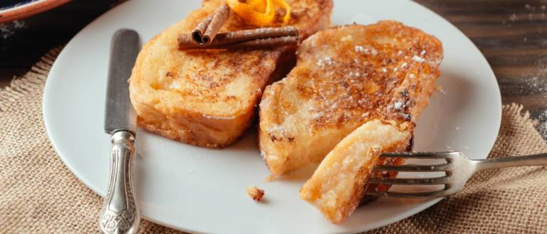 Torrijas con leche.