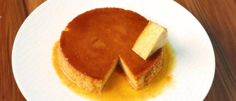 Flan de leche condensada.