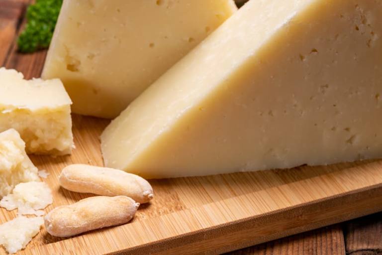 Queso Pecorino Romano.