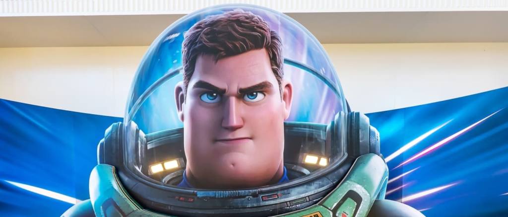 Buzz Lightyear aterriza en los batidos de Pascual