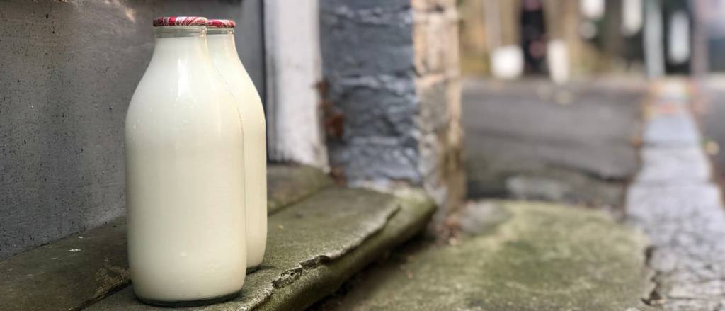 La leche llega de nuevo a la puerta de casa: Pascual se alía con Just Eat La leche llega de nuevo a la puerta de casa: Pascual se alía con Just Eat