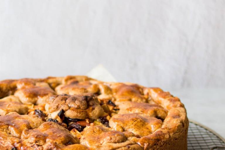 Bizcocho de yogur y melocotón, receta fácil.