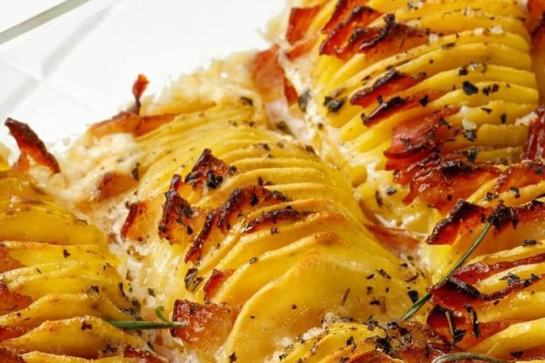 patatas-con-nata Patatas con nata, un plato sencillo con ingredientes accesibles.