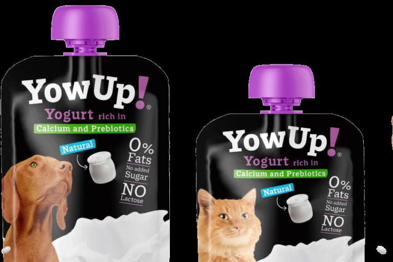 Los yogures YowUp para mascotas cumplen una función probiótica en su dieta.