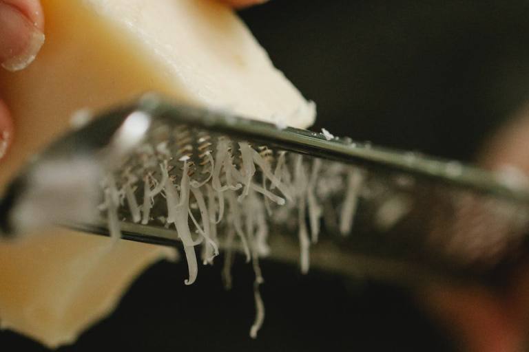 El queso parmesano se etiquetará con un chip de silicona