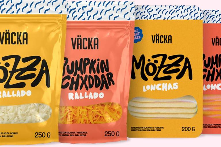 vacka queso vegano Väcka elabora sus quesos con semillas de melón mediante una técnica innovadora.