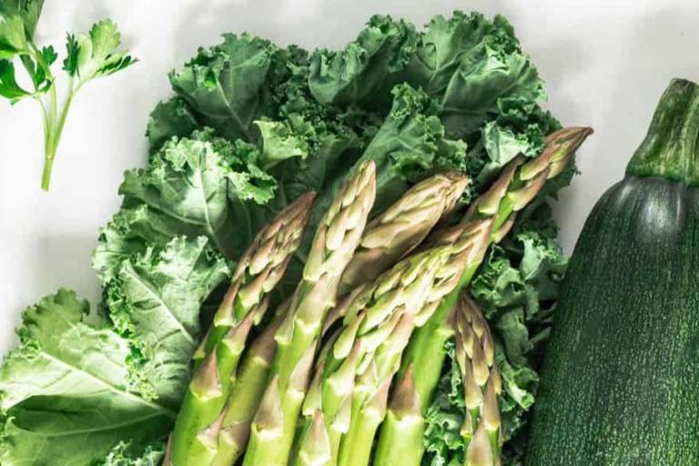 calorias negativas Las calorías negativas están presentes en un limitado grupo de alimentos, casi todos ellos verduras.