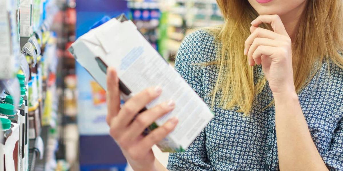 El precio de la leche en origen baja de nuevo tras una escalada de 12 meses.