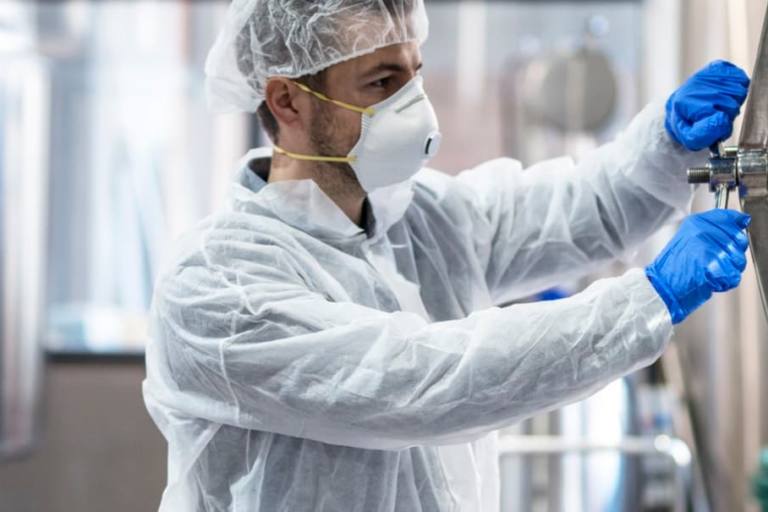 nestle agua Nestlé logra reducir su dependencia hídrica y su impacto medioambiental.