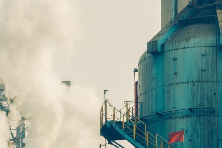 La Comisión Europea vigilará los etiquetados que aseguran proclamas ecológicas para evitar el 'greenwashing'.