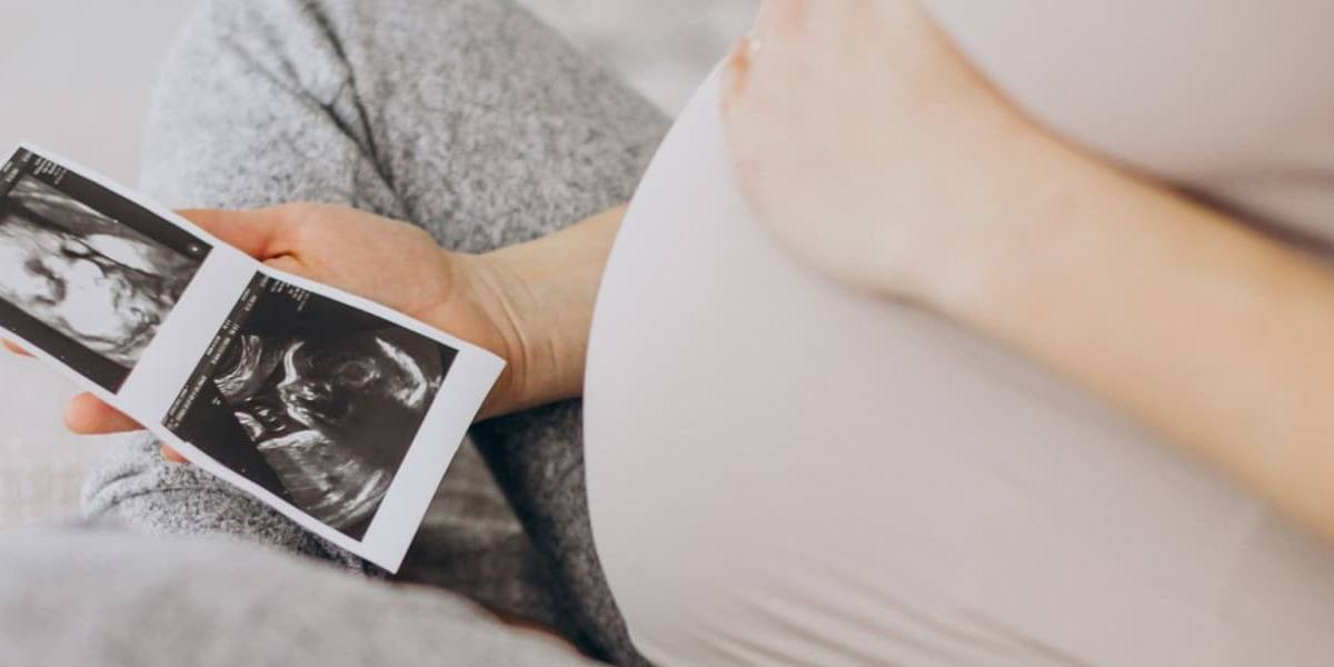 Las alteraciones de dos glándulas en el cerebro del bebé está ligado con el sobrepeso durante el embarazo y la lactancia.