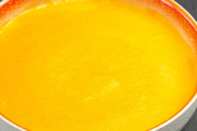 yogur probiotico curcuma La cúrcuma posee propiedades antiinflamatorias, entre otras, que se combinarían con los efectos positivos del yogur probiótico.