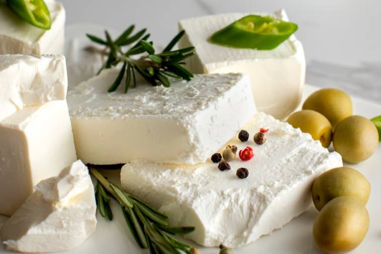 Las alternativas vegetales a lácteos pueden emplearse en cocina no solo en crudo, sino en horneados o cremas.