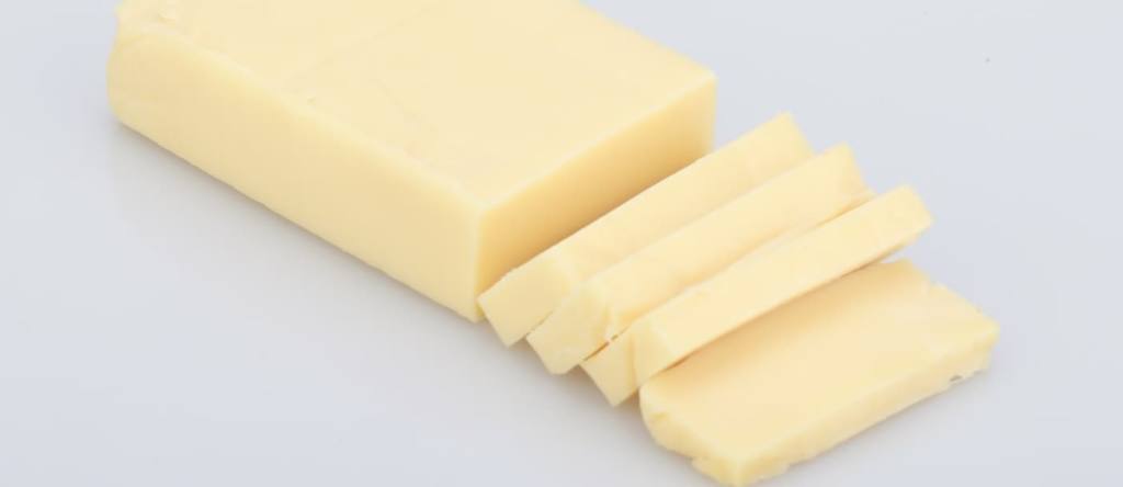 La mantequilla solo debe tener un ingrediente, 2 como máximo.