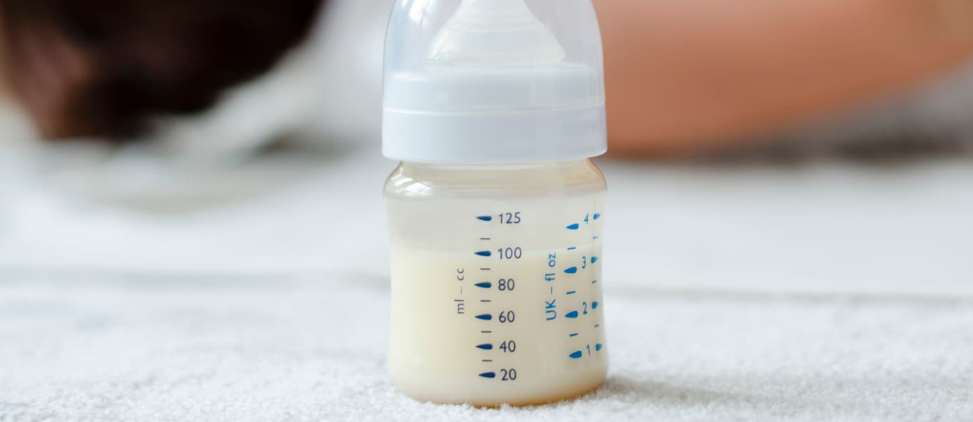 La leche sin lactosa en fórmula debe suministrarse con recomendación médica.