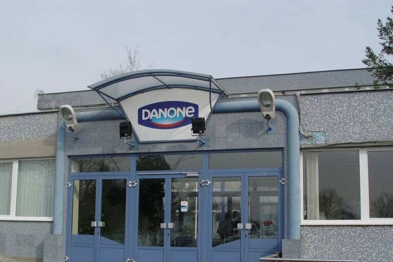 danone Los lanzamientos al mercado de nuevos productos de Danone vienen precedidos de numerosas catas.