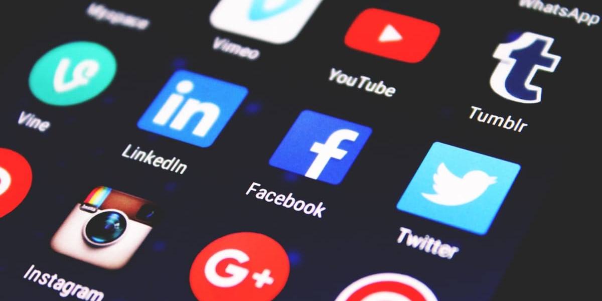 nestlé redes (1) La multinacional suiza Nestlé es la marca de lácteos que más innova en redes sociales, seguida por Danone, aunque el ránking general lo copan Red Bull y Grefusa.