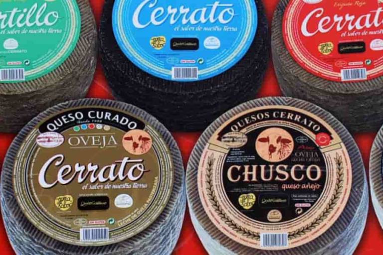 queso Cerrato (1) El compromiso de Quesos Cerrato con el medio ambiente también tiene en cuenta a la sociedad y a la economía.