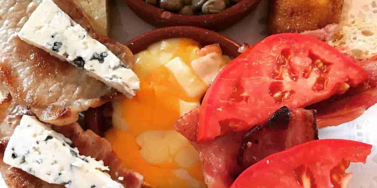 Los lácteos están íntimamente ligados a la gastronomía española con evidentes ejemplos, uno de los más destacados es el queso Manchego.