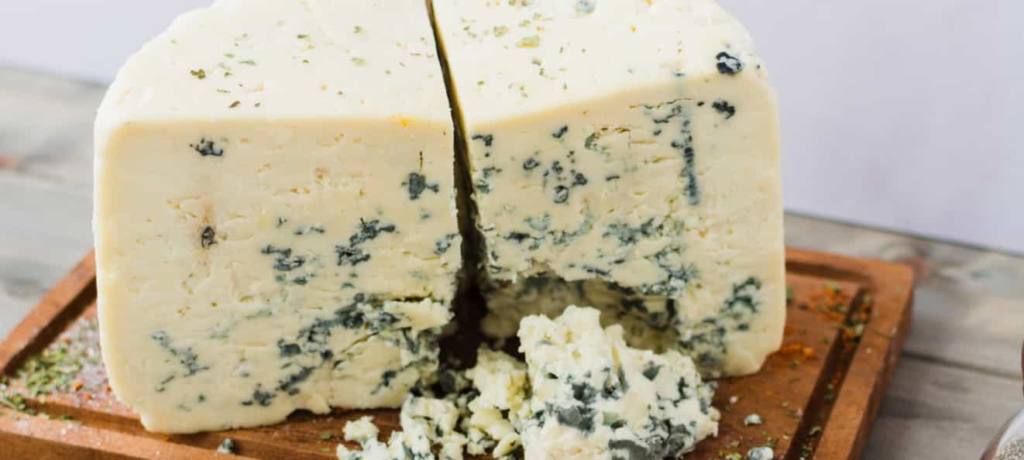 La historia del queso Stilton se remonta al siglo XVIII en el Reino Unido.