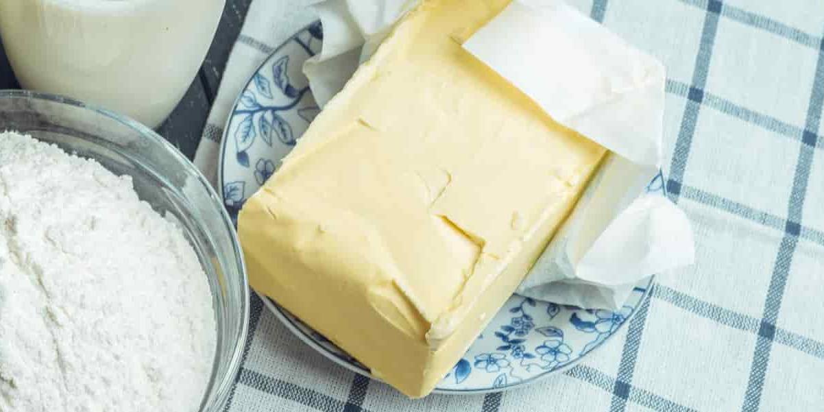 En el mercado se comercializan diferentes tipos de mantequillas, cada una de ellas con características únicas que las hacen adecuadas para diferentes elaboraciones culinarias.