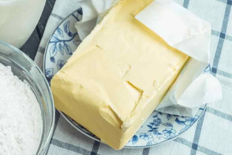 En el mercado se comercializan diferentes tipos de mantequillas, cada una de ellas con características únicas que las hacen adecuadas para diferentes elaboraciones culinarias.