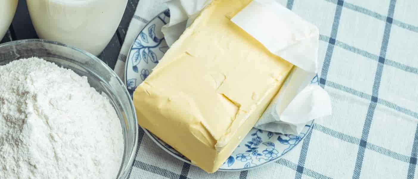 En el mercado se comercializan diferentes tipos de mantequillas, cada una de ellas con características únicas que las hacen adecuadas para diferentes elaboraciones culinarias.