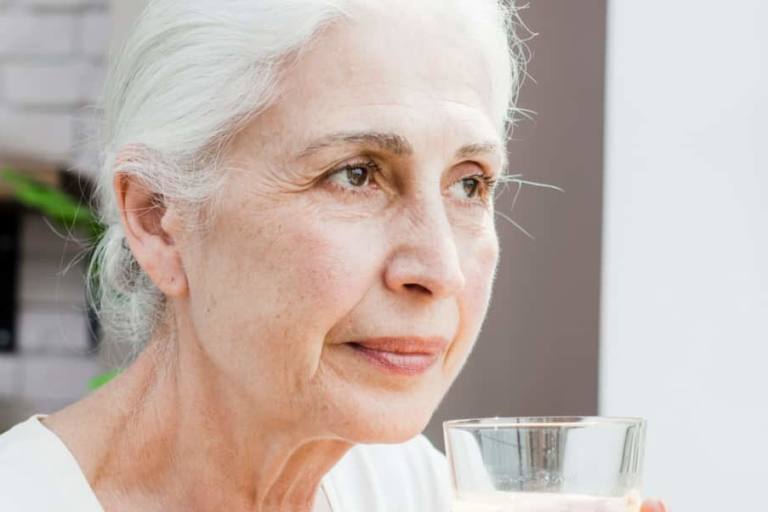 leche La MFGM (membrana del glóbulo graso lácteo), presente naturalmente en la leche, es una estructura compleja que incluye glicoproteínas, colesterol y otros componentes.