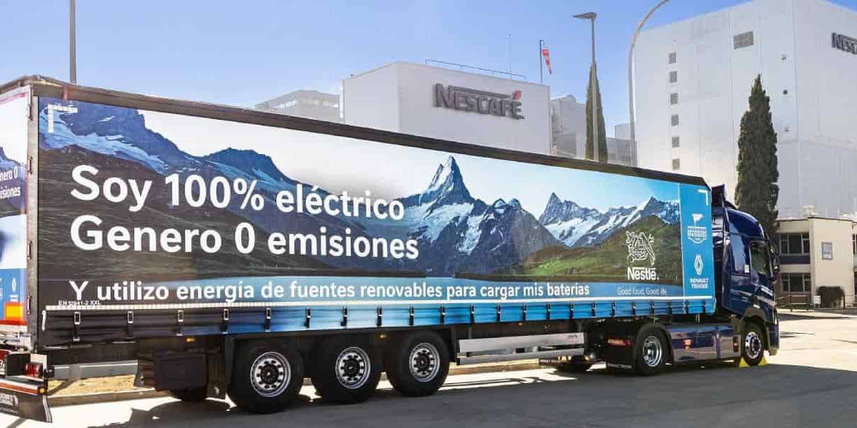 nestle camion (1) Para brindar una flexibilidad adicional en la operación diaria, el camión de Nestlé tiene una capacidad de recarga de hasta 250 kW.