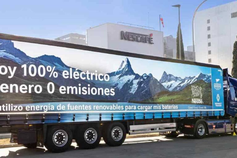 nestle camion (1) Para brindar una flexibilidad adicional en la operación diaria, el camión de Nestlé tiene una capacidad de recarga de hasta 250 kW.
