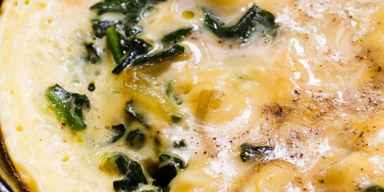 sopa de queso y brócoli Los champiñones son un ingrediente extra muy socorrido para la sopa de queso y brócoli.