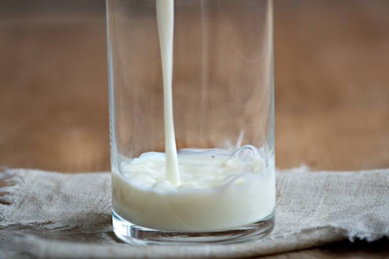 leche-beneficios Beneficios de la leche para conciliar el sueño