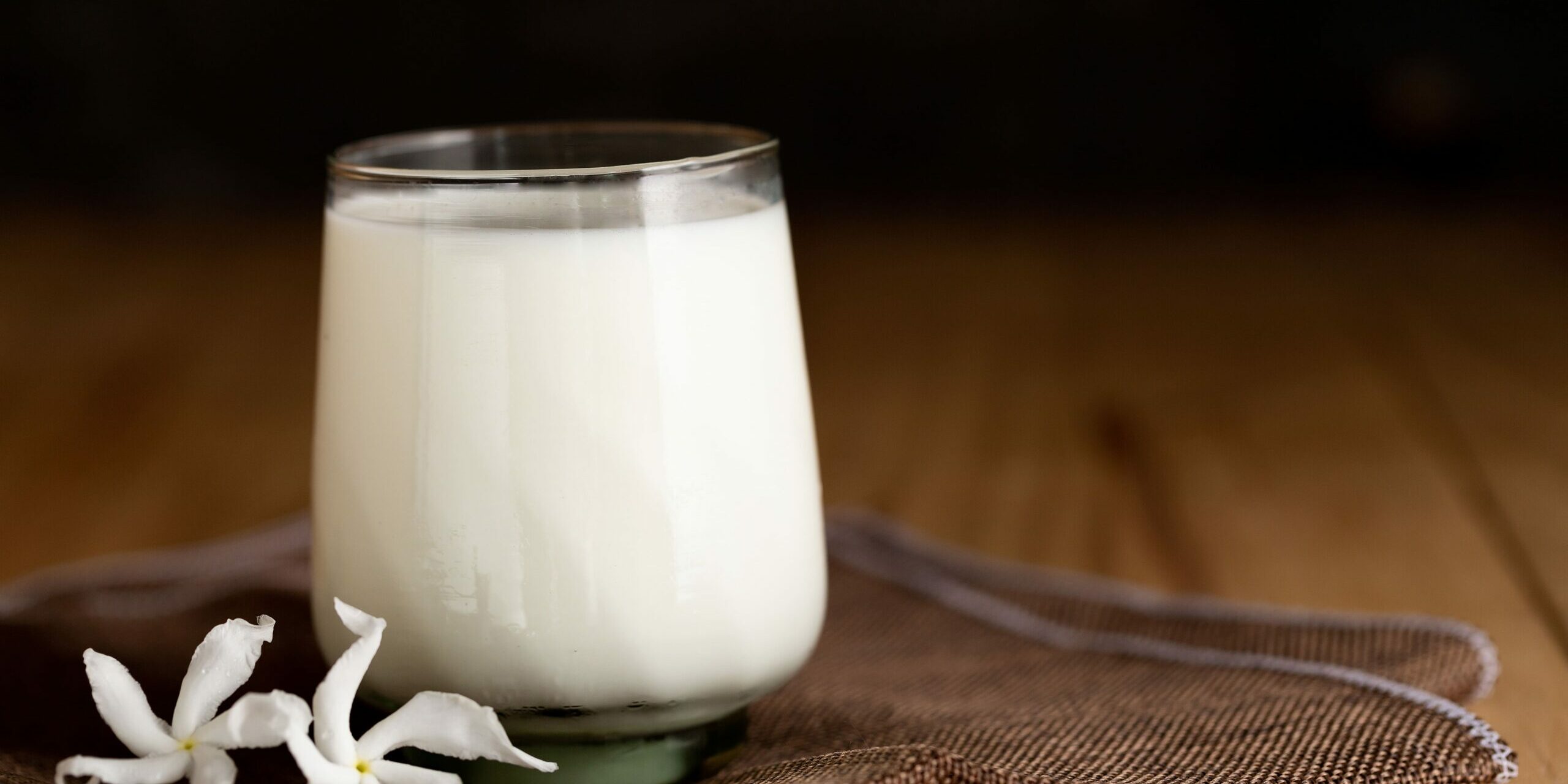 glass-milk-wood (1)