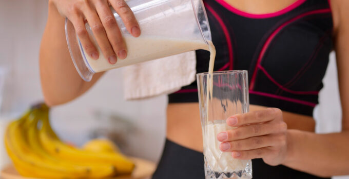 Los lácteos altos en proteína están asociados al deporte pero su consumo está indicado para diversos tipos de personas